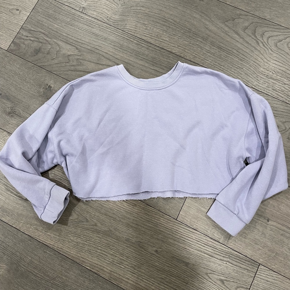 F21 cropped crewneck